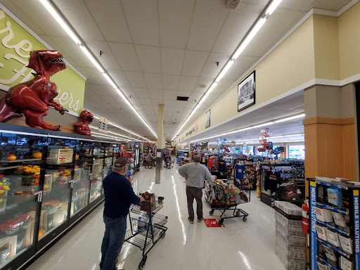 Grocery Store «Jewel-Osco», reviews and photos, 4 E Ogden Ave, Westmont, IL 60559, USA