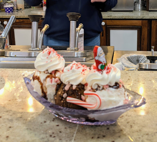 Ice Cream Shop «Old Town Slidell Soda Shop», reviews and photos, 301 Cousin St, Slidell, LA 70458, USA
