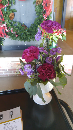 Florist «Platform 322», reviews and photos, 322 W Main St, Lexington, IL 61753, USA