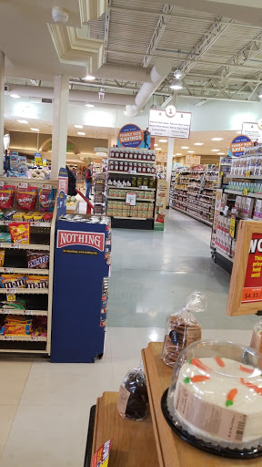 Grocery Store «Hannaford Supermarket», reviews and photos, 295 Newport Rd, New London, NH 03257, USA
