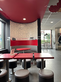 Atmosphère du Restaurant KFC Carrières-sous-Poissy à Carrières-sous-Poissy - n°12