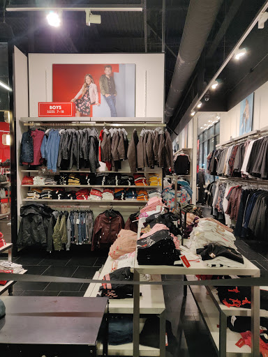 Clothing Store «GUESS Factory», reviews and photos, 447 Great Mall Dr #564, Milpitas, CA 95035, USA