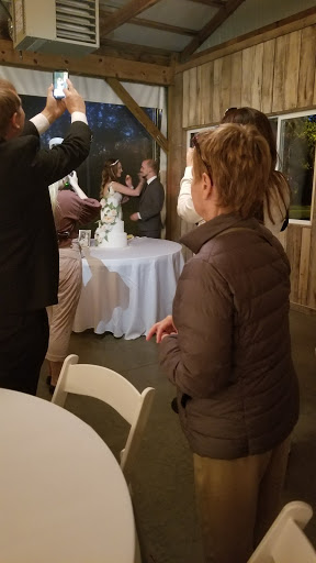 Wedding Venue «The Pick Inn», reviews and photos, 550 Zieglers Fort Rd, Gallatin, TN 37066, USA