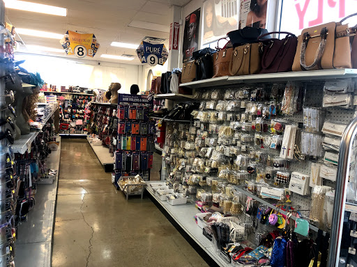 Beauty Supply Store «US Hair & Beauty Supply & Wig», reviews and photos, 3670 E Main St, Columbus, OH 43213, USA