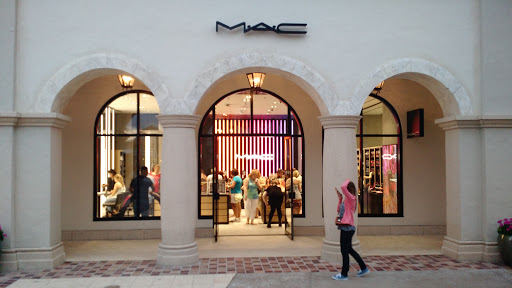 Cosmetics Store «MAC Cosmetics», reviews and photos, 1530 Buena Vista Dr #1b, Lake Buena Vista, FL 32830, USA