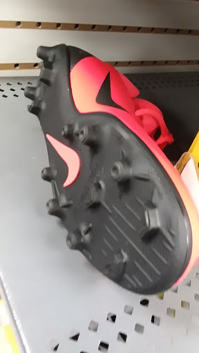 Sporting Goods Store «Big 5 Sporting Goods», reviews and photos, 11975 SW Canyon Rd, Beaverton, OR 97005, USA