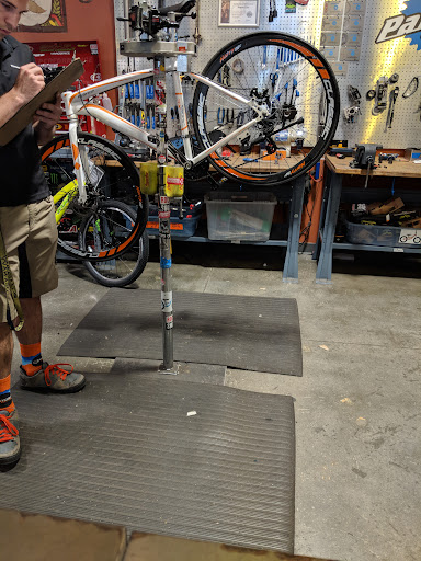 Bicycle Store «Performance Bicycle», reviews and photos, 50 Ernest W Barrett Pkwy NW #1045, Marietta, GA 30066, USA