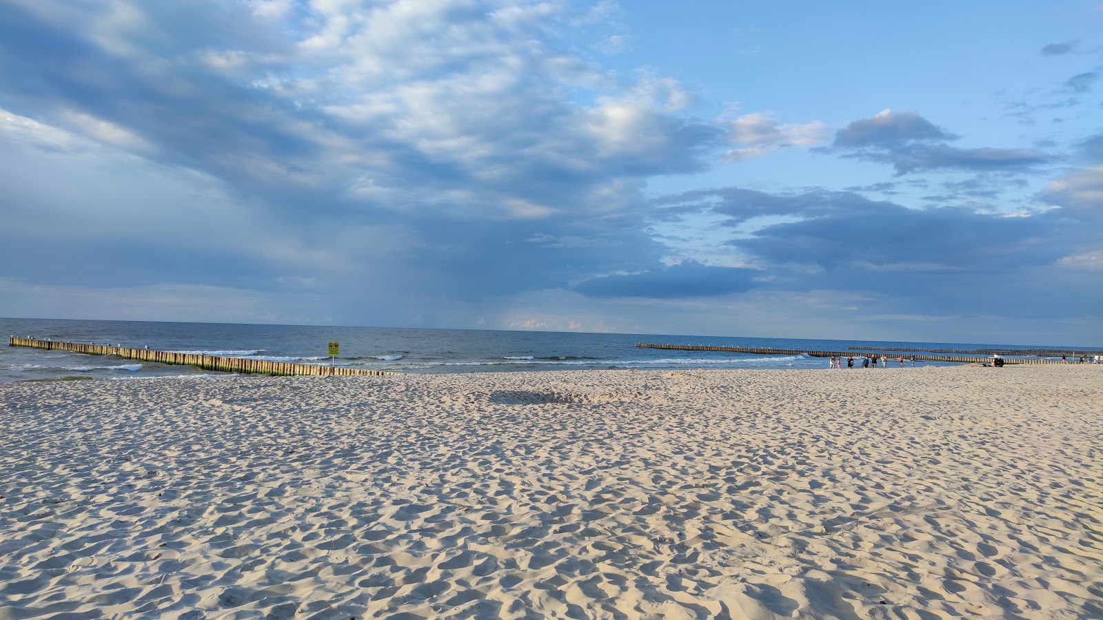 Foto von Plaza Pobierowo mit langer gerader strand