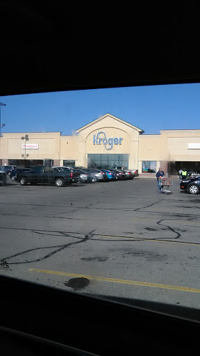 Grocery Store «Kroger», reviews and photos, 1001 Cherry St, Blanchester, OH 45107, USA