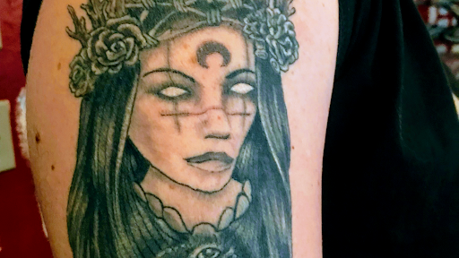 Tattoo Shop «Hall of Tattoos», reviews and photos, 328 E Main St, Norman, OK 73069, USA