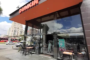 Dunkin' Colombia image