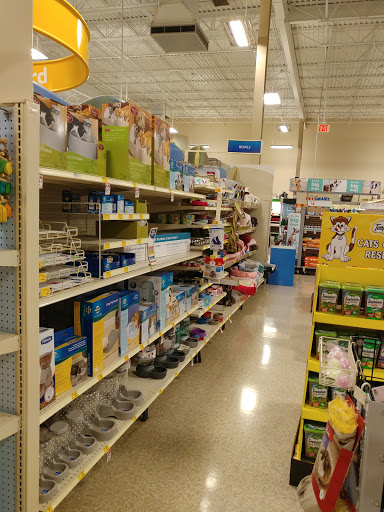 Pet Supply Store «PetSmart», reviews and photos, 1183 Berkshire Blvd, Wyomissing, PA 19610, USA