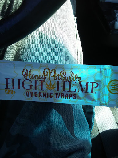 Tobacco Shop «M & M Smoke Shop», reviews and photos, 2211 N Grove St, Wichita, KS 67219, USA