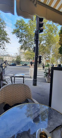 Atmosphère du Restaurant L'Alma à Paris - n°14