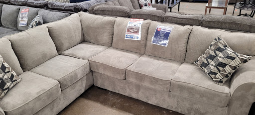 Furniture Store «American Freight Furniture and Mattress», reviews and photos, 3804 S 27th St, Milwaukee, WI 53221, USA