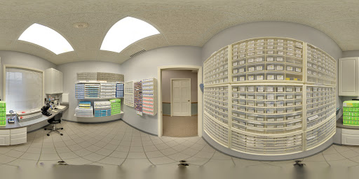 Eye Care Center «Skowron Eye Care», reviews and photos, 370 N York St, Elmhurst, IL 60126, USA