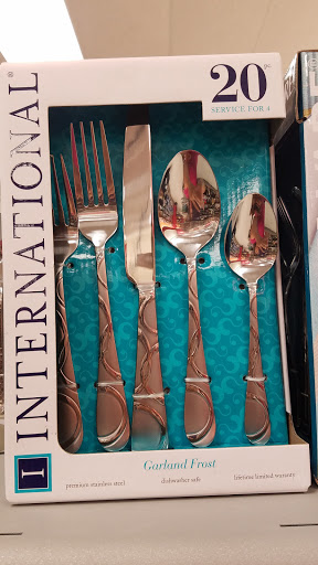 Department Store «T.J. Maxx», reviews and photos, 875 Queen St, Southington, CT 06489, USA