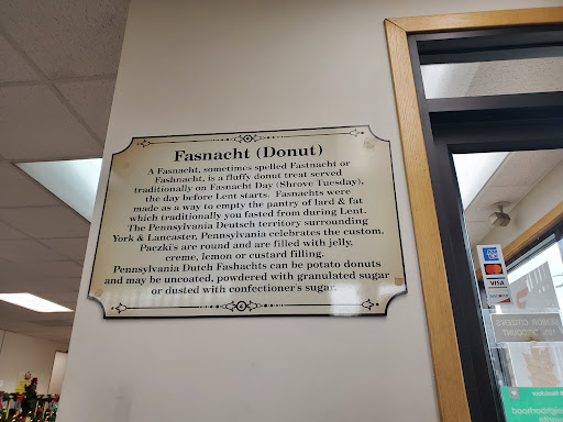 Donut Shop «Maple Donuts», reviews and photos, 50 Robinhood Dr, Goldsboro, PA 17319, USA