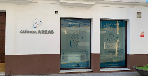 puertas automaticas Clinica Areas Traumatología, Fisioterapia y Readaptación en Sanlúcar de Barrameda