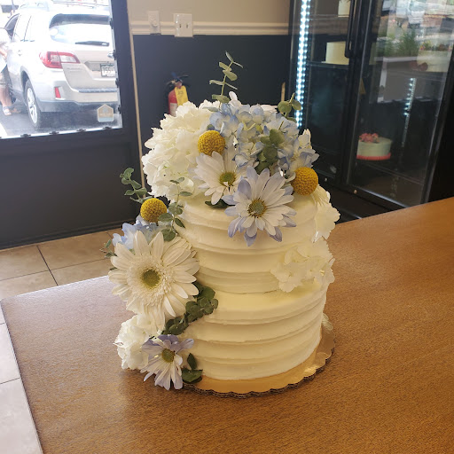 Cake Shop «Little London Cake Shoppe», reviews and photos, 620 S 25th St, Colorado Springs, CO 80904, USA