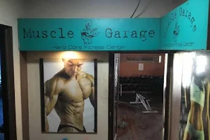 Muscles garage image