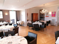 Atmosphère du Restaurant français La Table du Donjon à Val d'Oingt - n°3