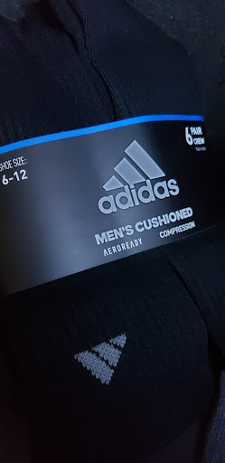 Shoe Store «Famous Footwear», reviews and photos, 2775 E Bidwell St, Folsom, CA 95630, USA