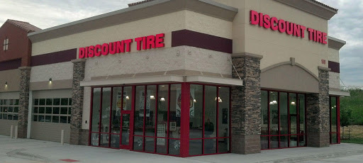 Tire Shop «Discount Tire Store - Liberty, MO», reviews and photos, 100 Stewart Ct, Liberty, MO 64068, USA