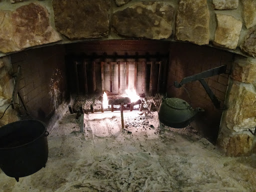 American Restaurant «Cracker Barrel Old Country Store», reviews and photos, 74 Hospitality Ln, Cadiz, KY 42211, USA