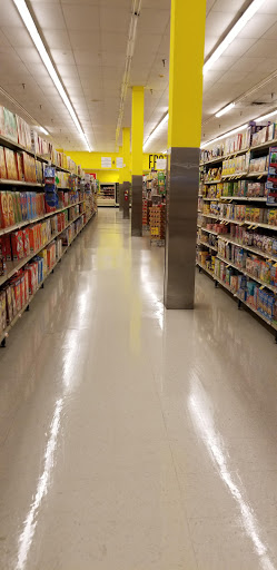 Shopping Mall «Central Shopping Plaza», reviews and photos, 3825 NW 7th St, Miami, FL 33126, USA