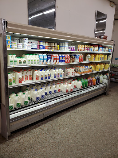 Grocery Store «Miles Supermarket», reviews and photos, 4127 E 131st St, Cleveland, OH 44105, USA