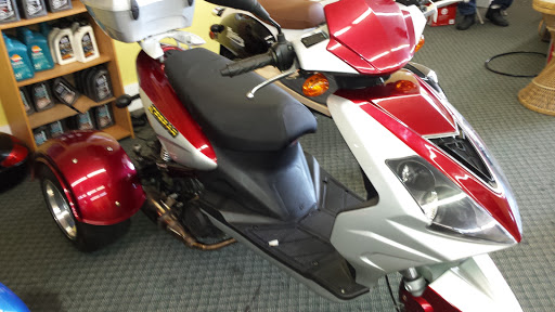 Motor Scooter Dealer «Kiss My Gas Scooters», reviews and photos, 2179 S Campbell Ave, Springfield, MO 65807, USA