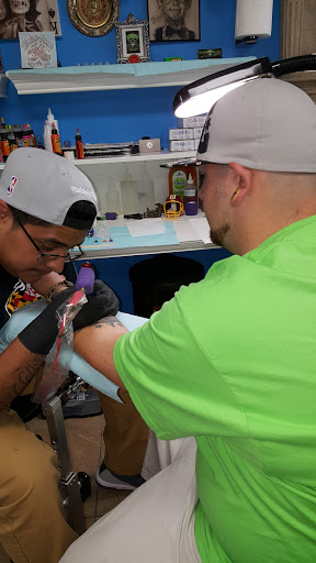 Tattoo Shop «Konkrete Jungle Kustom Tattoo», reviews and photos, 6590 Old Waterloo Rd, Elkridge, MD 21075, USA