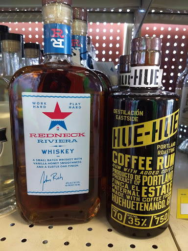 Liquor Store «Santiam Liquor Store», reviews and photos, 2530 Pacific Blvd SE, Albany, OR 97322, USA