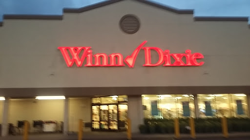 Grocery Store «Winn-Dixie», reviews and photos, 5428 Dogwood Dr, Milton, FL 32570, USA