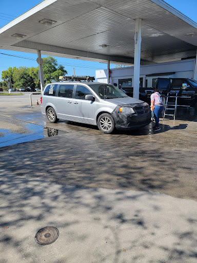 Magic Hands Car Wash & Detailing en Lakeland