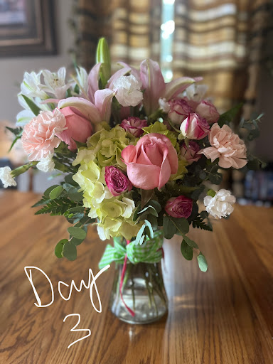 Florist «Countryside Flower Shop», reviews and photos, 5301 E Terra Cotta Ave, Crystal Lake, IL 60014, USA