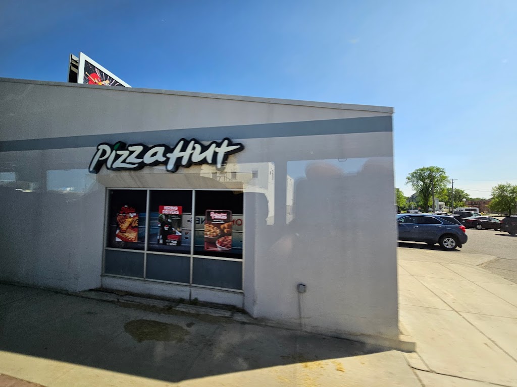 Pizza Hut 56560