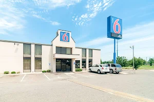 Motel 6 Oklahoma City, OK - South image