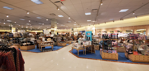 Department Store «Von Maur», reviews and photos, 1530 Polaris Pkwy, Columbus, OH 43240, USA