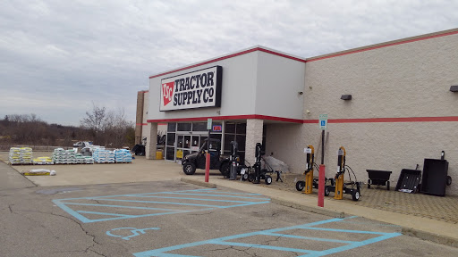 Tractor Supply Co., 6850 Whitmore Lake Rd, Whitmore Lake, MI 48189, USA, 