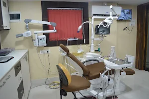 Dr.Raj'S MultiSpeciality Dental Clinic image