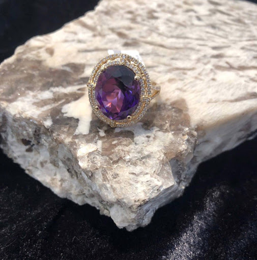 Jeweler «Kimberlys Diamond Corner», reviews and photos, 1 N Liberty St, Powell, OH 43065, USA