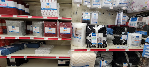 Dollar Store «FAMILY DOLLAR», reviews and photos, 165 Main St, Willimantic, CT 06226, USA