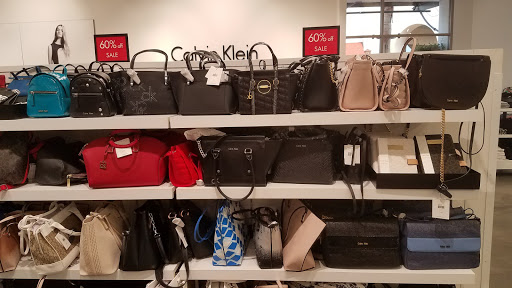 Outlet Mall «Outlets at San Clemente», reviews and photos, 101 W Avenida Vista Hermosa #190, San Clemente, CA 92672, USA