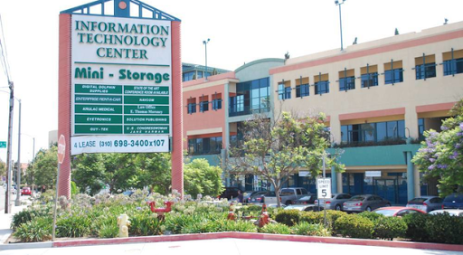 Self-Storage Facility «Redondo Hermosa MiniStorage», reviews and photos, 811 N Catalina Ave, Redondo Beach, CA 90277, USA