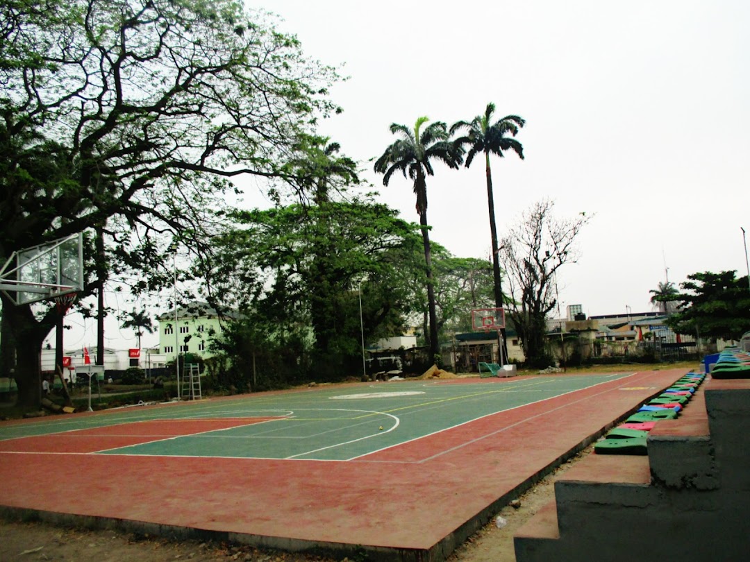 luth basket ball court