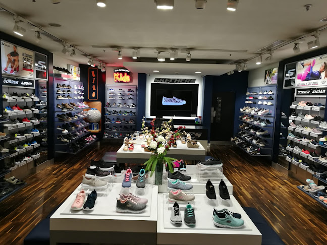 Avaliações doSKECHERS ARRABIDA SHOPPING em Vila Nova de Gaia - Loja de calçado