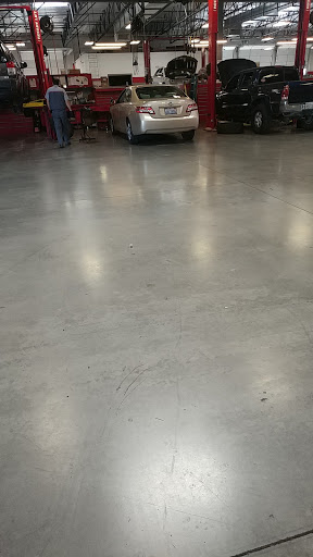Car Dealer «Yuba City Toyota», reviews and photos, 955 Harter Pkwy, Yuba City, CA 95993, USA