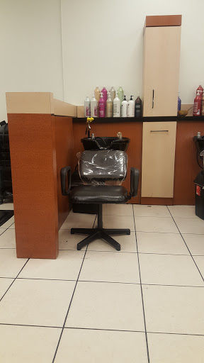 Hair Salon «Hair Cuttery», reviews and photos, 3045 Waldorf Market Pl, Waldorf, MD 20603, USA